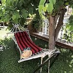 Vilă Kirmizi Lale, Private Pool, Gardens, Very Close To Town - No Need For Taxi