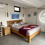 Villa Kirmizi Lale, Private Pool, Gardens, Very Close To Town - No Need For Taxi Kaş