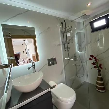 Kirmizi Lale, Private Pool, Gardens, Very Close To Town - No Need For Taxi Βίλα Κας