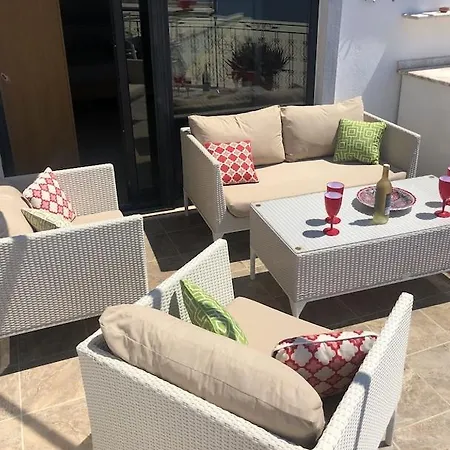 Βίλα Kirmizi Lale, Private Pool, Gardens, Very Close To Town - No Need For Taxi Κας