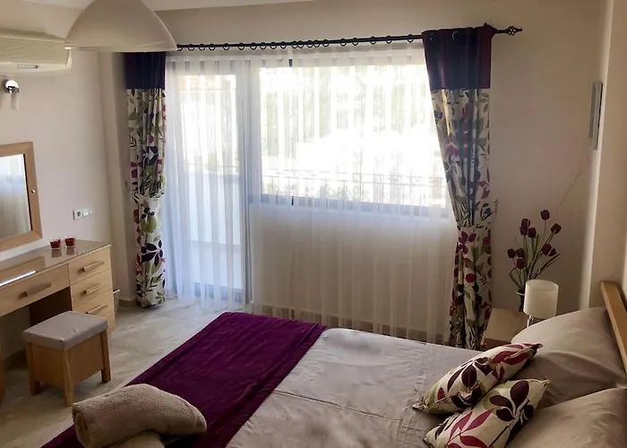 Kirmizi Lale, Private Pool, Gardens, Very Close To Town - No Need For Taxi Villa Kas